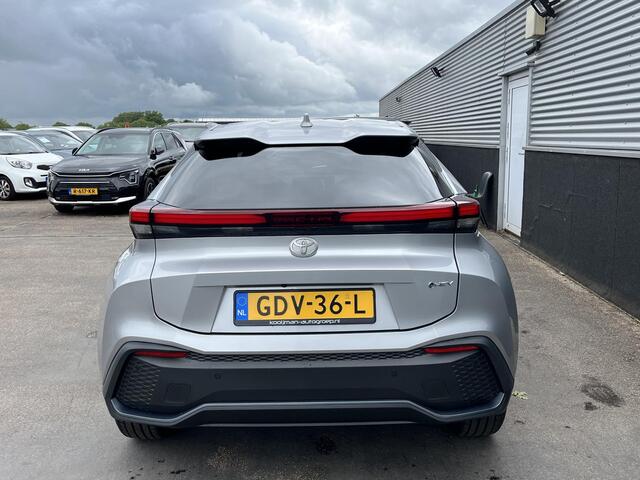 Toyota C-HR 1.8 Hybrid 140 Dynamic Dodehoek detectie, achteruitrij camera, adaptieve cruise control, Apple Carplay/Android Auto, keyless, parkeersensoren v&a