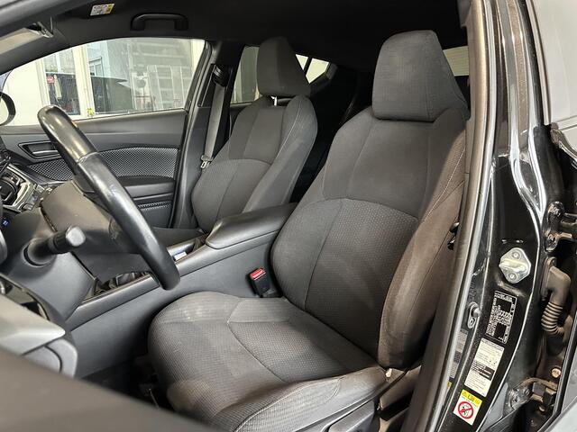 Toyota C-HR 1.2 Urban NAVIGATIE | ACHTERUITRIJCAMERA | LICHTMETALEN VELGEN