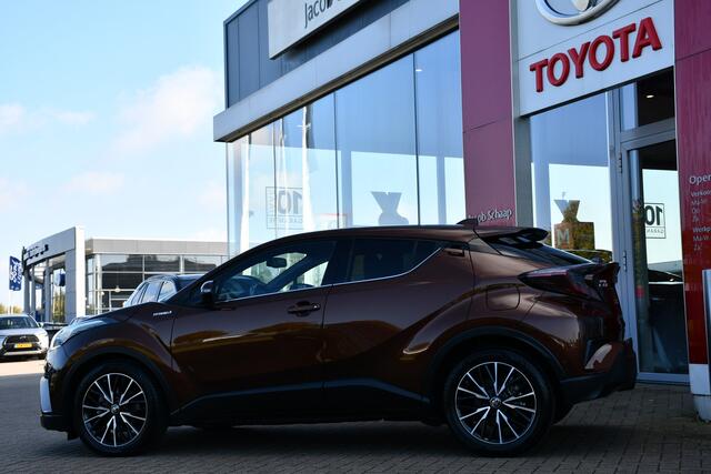 Toyota C-HR 1.8 Hybrid Executive Ultimate Automaat 122pk | Dodehoekdetectie | PDC vóór- & achter | LED-koplampen | Dealer-onderhouden |