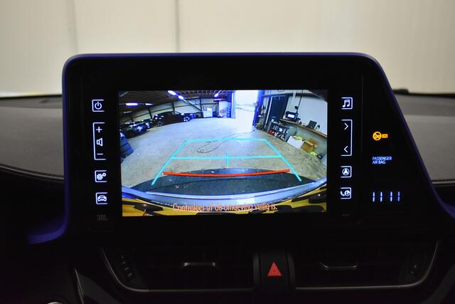 Toyota C-HR 1.8 Hybrid Bi-Tone Plus Leder Cam Stoel Ver JBL Dhoek Detectie