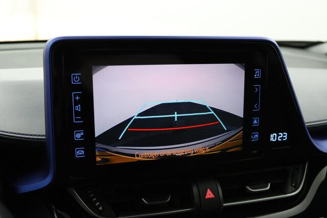 Toyota C-HR 1.2 Bi-Tone | Navigatie | Stoelverwarming | Keyless |