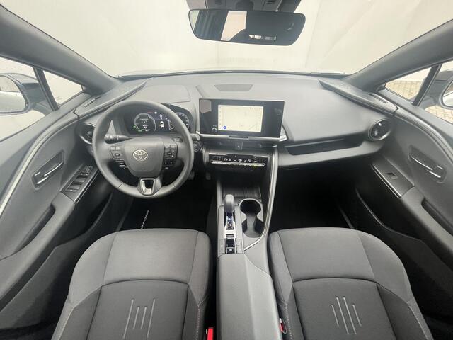 Toyota C-HR 1.8 Hybrid 140 Dynamic / tot 10 jaar Garantie* / Achteruitrijcamera / Apple Carplay & Android Auto / Navigatie full map / Adaptieve Cruise Control / Climate Control / Keyless Entry & Start / Dodehoek Detectie / All Season Banden