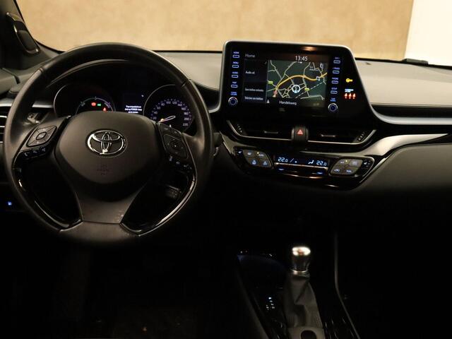 Toyota C-HR 2.0 Hybrid First Edition - ORIGINEEL NEDERLANDSE AUTO - BEARLOCK - BI-TONE - JBL GELUIDSINSTALLATIE - PARKEERSENSOREN VOOR EN ACHTER - LENDEN STEUN- STOELVERWARMING - KEYLESS ENTRY EN START - DODEHOEK DETECTIE