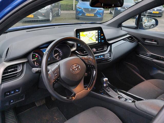 Toyota C-HR 1.8 Hybrid Automaat Dynamic | Navi | Clima | Adap.Cruise | Keyless Entry | Pdc V+A+Assist+Camera | Rijstrook+Licht+Regensensor | Stoelverwarming | Privacy Glass | 18''lm