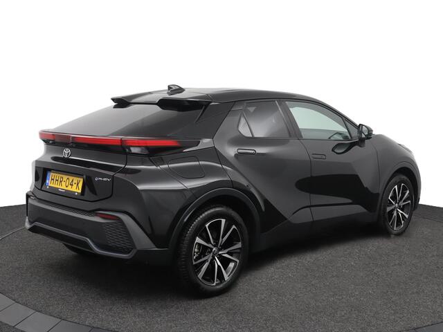 Toyota C-HR 2.0 Plug-in Hybrid 220 Dynamic | Stoelverwarming | Dode hoek detectie | Parkeersensoren en Camera |