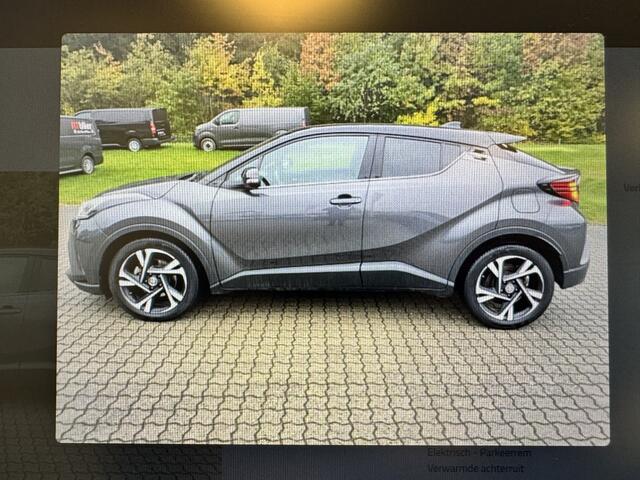 Toyota C-HR 1.8 Hybrid Style To-Tone | Navi Apple | Dode hoek | Adapt. Cruise |