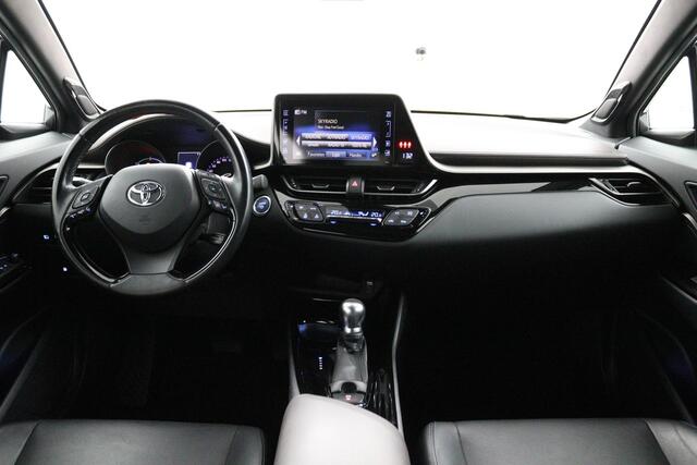 Toyota C-HR 1.8 Hybrid Bi-Tone | Trekhaak | Volledig Leer |