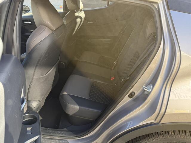 Toyota C-HR 1.8 Hybrid Executive Keyless entry, Navigatiesysteem