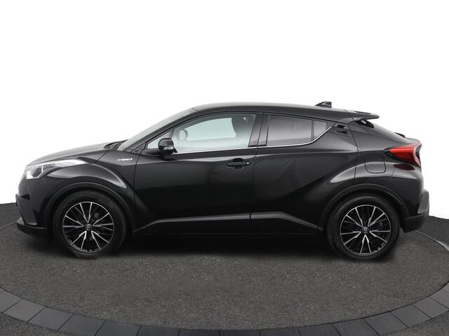 Toyota C-HR 1.8 Hybrid Energy | Trekhaak | Stoelverwarming | Parkeersensoren | Navigatie |