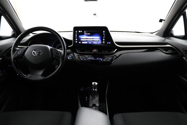 Toyota C-HR 1.8 Hybrid Energy | Trekhaak | Stoelverwarming | Parkeersensoren | Navigatie |