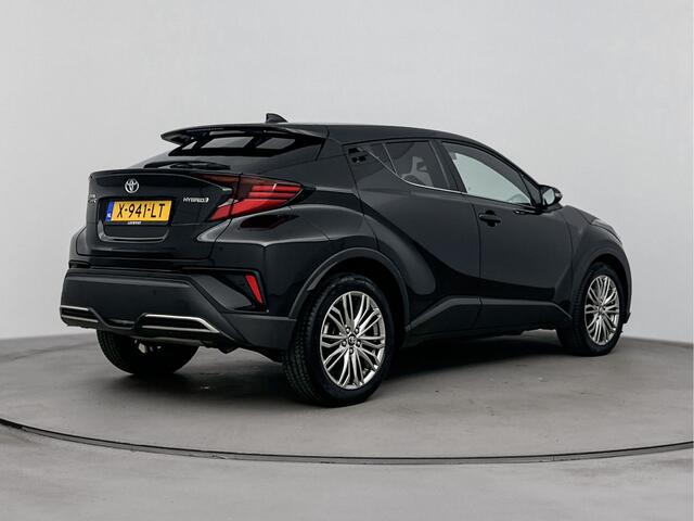 Toyota C-HR 2.0 184 PK Hybrid Executive | NL-Auto | JBL-Audio | Apple carplay -/ Android Auto |