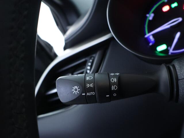 Toyota C-HR 1.8 Hybrid Dynamic | Navigatie | LM Velgen | Adaptieve Cruise Control