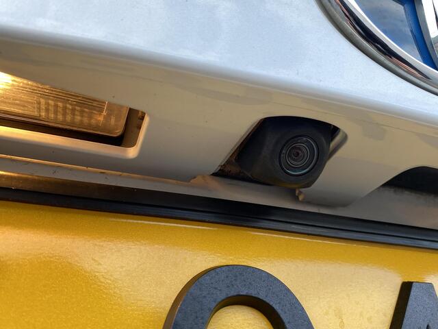 Toyota C-HR 1.8 Hybrid Dynamic edition Stoel- & stuurverwarming, dodehoek detectie, navigatie, achteruitrijcamera, adaptieve cruise control