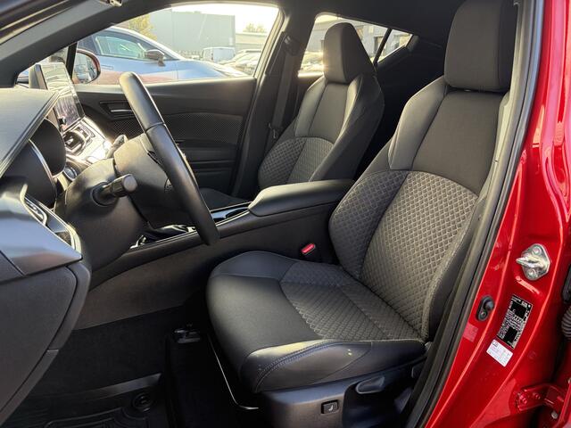 Toyota C-HR 1.8 Hybrid Style Limited Bi-Tone Trekhaak Parkeersensoren Carplay Stoel Stuur Verwarming BSM PDC