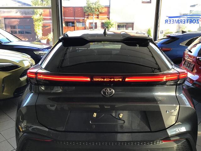 Toyota C-HR 1.8 Hybr style smart