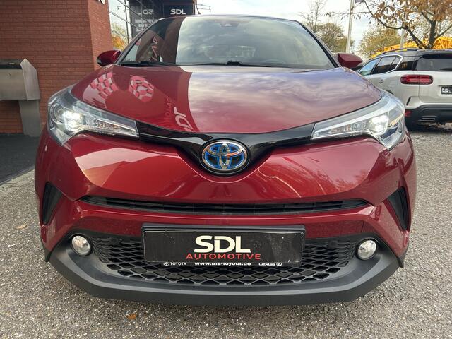 Toyota C-HR 1.8 Hybrid Dynamic // LED // NAVI // CAMERA // ADAPTIV CRUISE // STOEL + STUURWIELVERWARMING // TREKHAAK!!