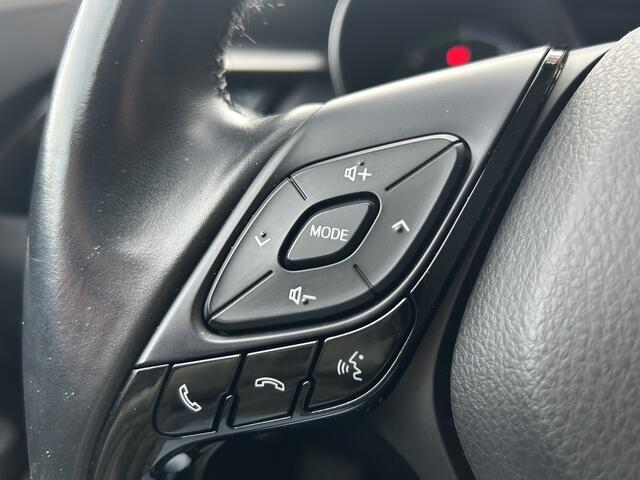 Toyota C-HR 1.8 Hybrid Dynamic // LED // NAVI // CAMERA // ADAPTIV CRUISE // STOEL + STUURWIELVERWARMING // TREKHAAK!!