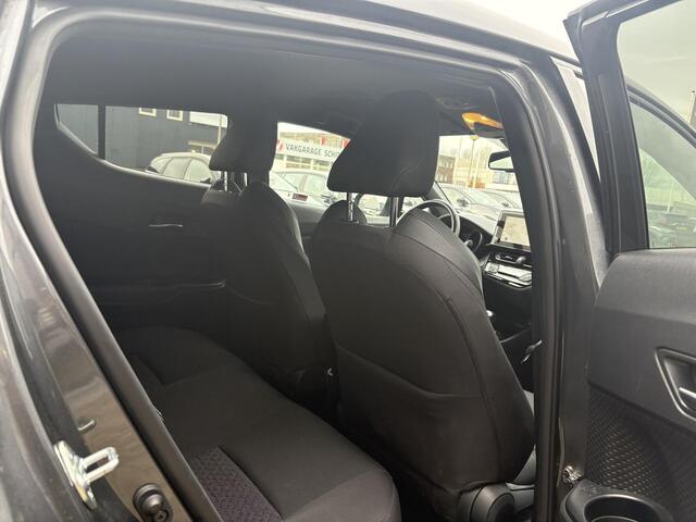 Toyota C-HR 1.8 Hybrid Dynamic | Trekhaak |