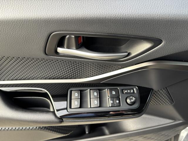 Toyota C-HR 1.8 Hybrid Style Navigatie | Cruise Control | Keyless | Climate Control | Stoelverwarming | Trekhaak