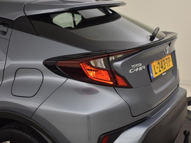 Toyota C-HR 1.8 Hybrid Dynamic | Parkeersensoren V+A | Trekhaak | Navigatie