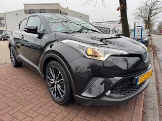 toyota-c-hr-1.8-hybrid-dynamic-blac