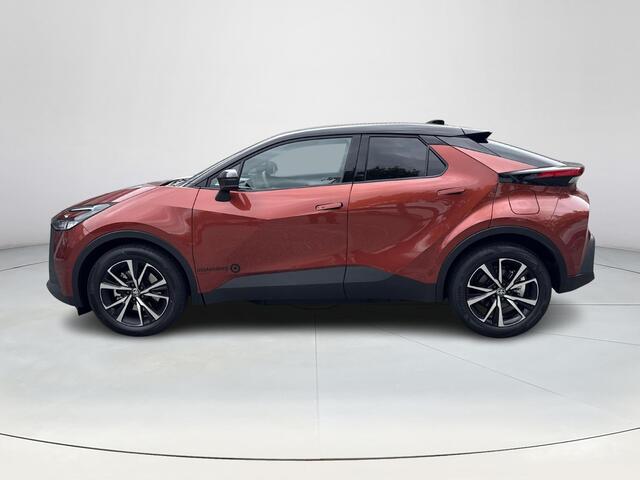 Toyota C-HR 2.0 Plug-in Hybrid 220 Dynamic **STOEL EN STUURWIELVERWARMING/ DODEHOEK DETECTIE/ PARKEERSENSOREN/ KEYLESS**