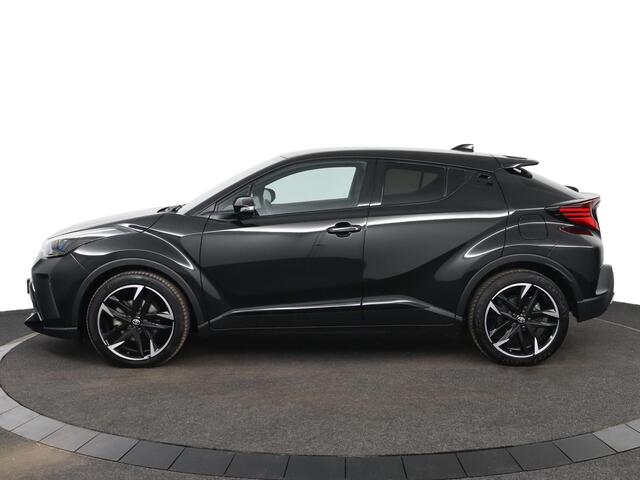Toyota C-HR 1.8 Hybrid GR-Sport | JBL Audio | Stoel en Stuurwiel verwarming | Parkeer sensoren |