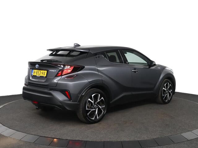 Toyota C-HR 1.8 Hybrid Style limited | Trekhaak | Stoel en Stuurwiel verwarming | Parkeer sensoren |