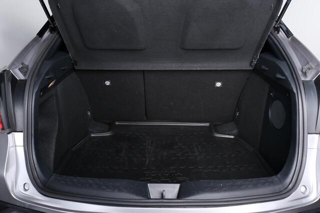 Toyota C-HR 1.8 Hybrid Bi-Tone Limited, Leder, navi, JBL