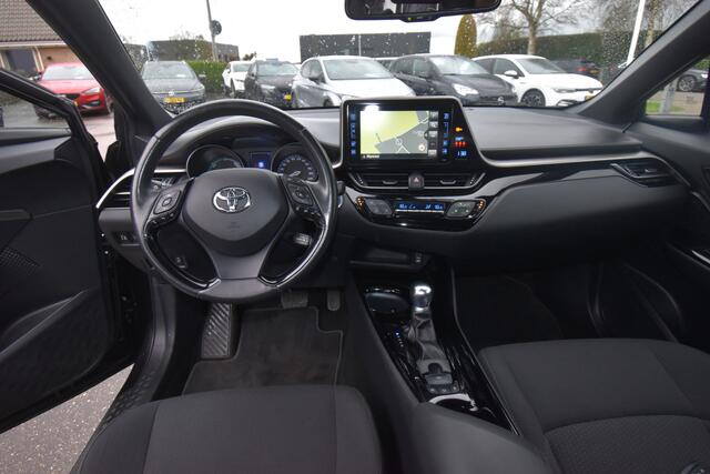 Toyota C-HR 1.8 Hybrid Style , NAVI ,ST+STUUR VERW , CLIMATR , A UITRIJ CAM , PDC V+A ,