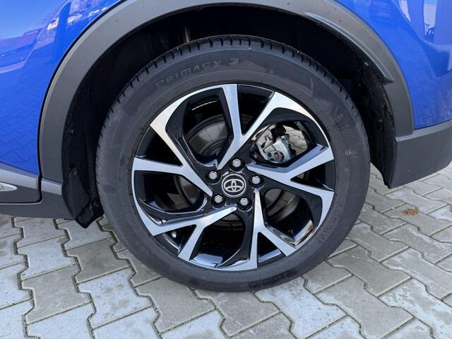 Toyota C-HR 1.8 Hybrid Dynamic | Trekhaak | Keyless | Camera achter | Metall