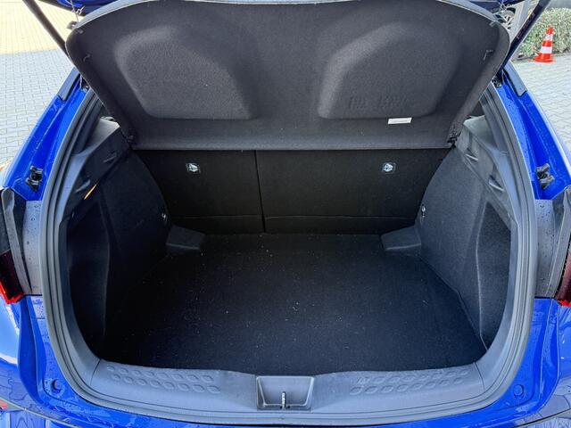 Toyota C-HR 1.8 Hybrid Dynamic | Trekhaak | Keyless | Camera achter | Metall