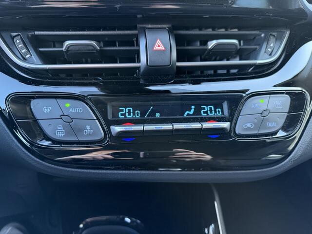 Toyota C-HR 1.8 Hybrid Dynamic | Trekhaak | Keyless | Camera achter | Metall