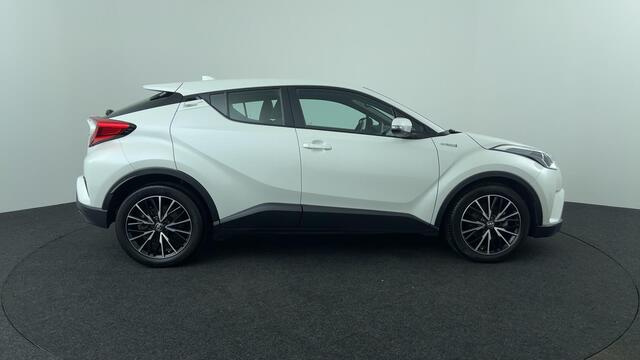 Toyota C-HR 1.8 Hybrid Active trekhaak / navigatie