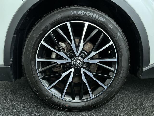 Toyota C-HR 1.8 Hybrid Active trekhaak / navigatie