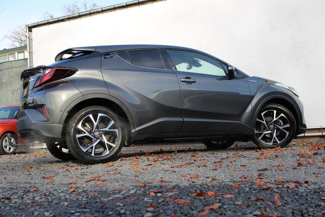 Toyota C-HR 1.8 Hybrid First Edition Automaat, Stuurverwarming, Applecarplay/Androidauto, Dealeronderhouden