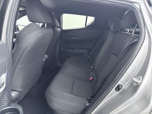 Toyota C-HR 1.8 Hybrid Style |Garantie mogelijk t/m 03-2028 | Trekhaak | Navigatie | Stoelverwarming