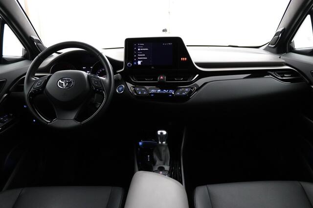 Toyota C-HR 1.8 Hybrid Executive | Lederen bekleding | Stoel en stuurverwarming | Trekhaak |