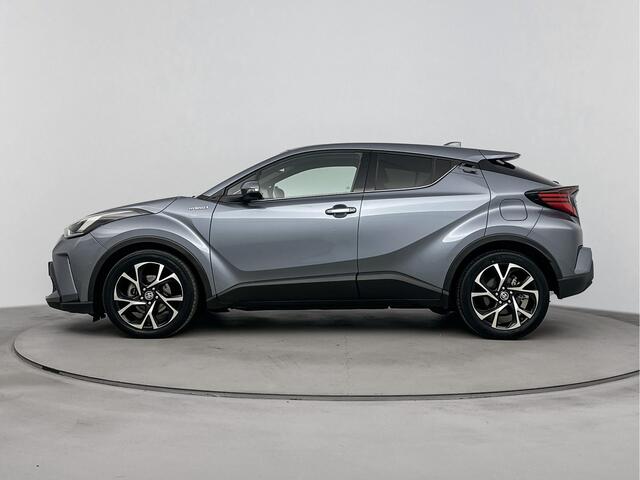 Toyota C-HR 1.8 Hybrid First Edition | Stoelverwarming | Climate control | Full map navigatie |
