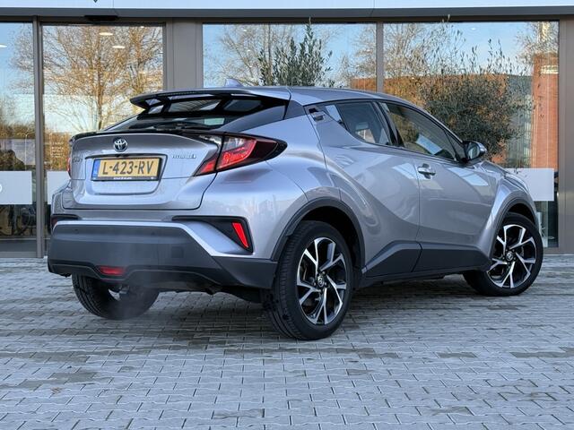 Toyota C-HR 1.8 140pk Hybrid Dynamic | Trekhaak | Keyless | Navigatie |