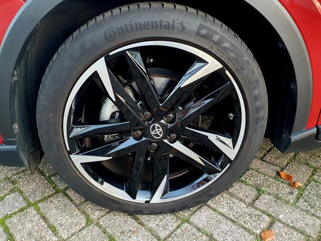 Toyota C-HR 1.8 Hybrid GR-Sport Bi-Tone All-in prijs!