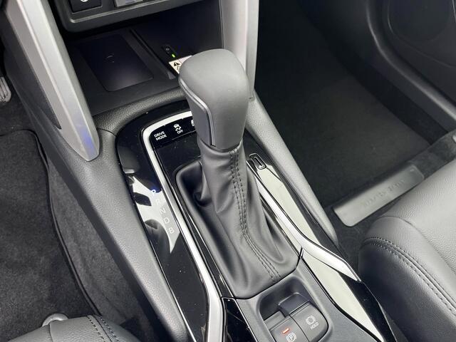 Toyota COROLLA Hybrid 140 Style + Panoramadak en Premium Pack.