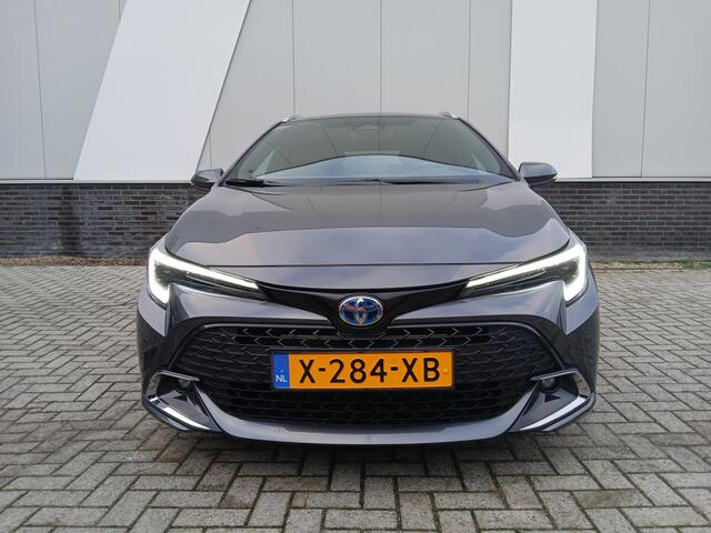 Toyota COROLLA Touring Sports 1.8 Hybrid First Edition | Navi | ECC | LMV | Applecarplay/Android auto |
