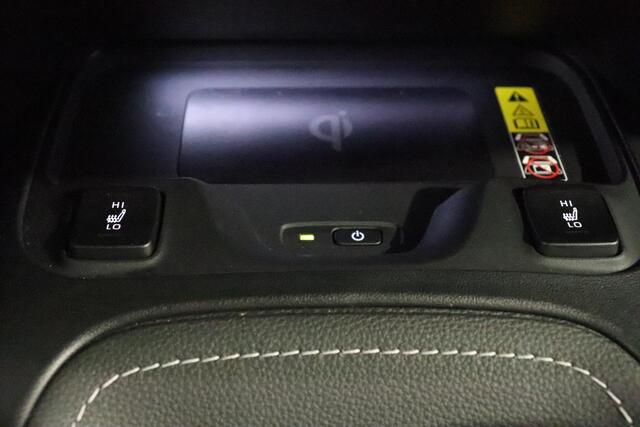 Toyota COROLLA Touring Sports 1.8 Hybrid First Edition, Draadloos opladen, Stoelverwarming, Adaptive cruiscontrol, Electrische achterklep, Apple Carplay / Android Auto!