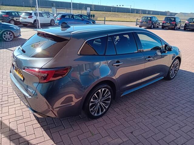 Toyota COROLLA Touring Sports 1.8 Hybrid First Edition, Airco(automatisch), Carplay, Cruise control adaptief, Dode hoek detector, Stoelverwarming, Navigatie, enz enz.... Zeer mooie auto, Zie foto's, Fabrieksgarantie, BOVAG