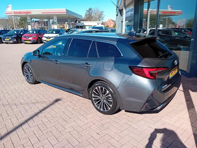 Toyota COROLLA Touring Sports 1.8 Hybrid First Edition, Airco(automatisch), Carplay, Cruise control adaptief, Dode hoek detector, Stoelverwarming, Navigatie, enz enz.... Zeer mooie auto, Zie foto's, Fabrieksgarantie, BOVAG