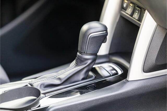 Toyota COROLLA Cross Hybrid 140 Style Elektrische achterklep, Apple/Android, Dodenhoekdetectie , All-in Rijklaarprijs