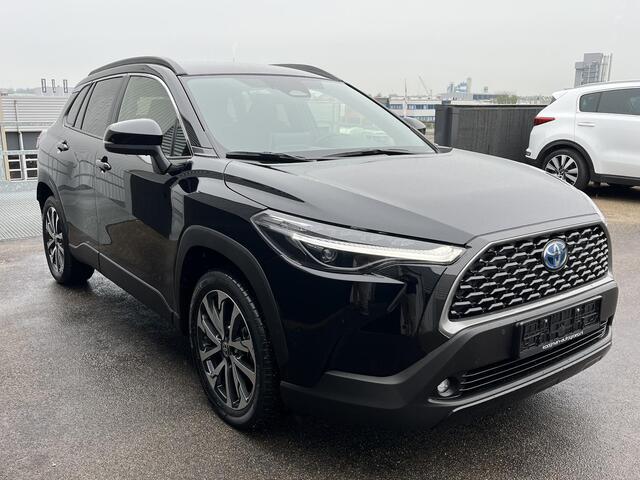 Toyota COROLLA Cross Hybrid 200 Style Edition Navigatie, Dodehoekdetectie, Parkeersensoren voor + Achter, Elektrische achterklep, LED, LMV,