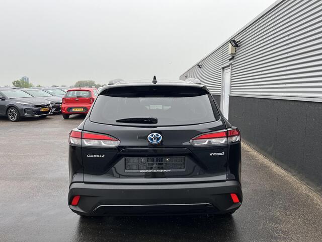 Toyota COROLLA Cross Hybrid 200 Style Edition Navigatie, Dodehoekdetectie, Parkeersensoren voor + Achter, Elektrische achterklep, LED, LMV,