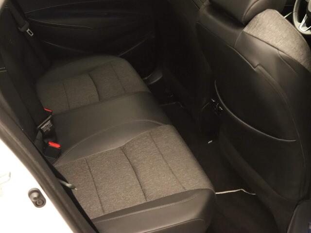 Toyota COROLLA Touring Sports Hybrid 200 Business Plus - ORIGINEEL NEDERLANDSE AUTO - ELEKTRISCHE ACHTERKLEP - ADAPTIVE CRUISE CONTROL - STOELVERWARMING - DRAADLOZE TELEFOONLADER - PARKEERSENSOREN VOOR EN ACHTER